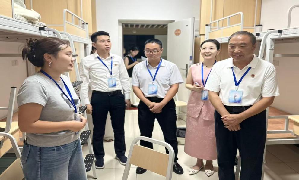 ů��Ѳ�޻��³� �������������ġ���У�쵼�߷����Ľ�����Ӧ��ѧԺ2026����������ů�Ļ�����ѧ��